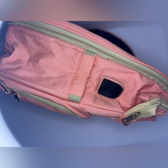 Pink Diaper Bag Backpack USB Charging w/ Changing Pad Baby Travel Bag NWOT - Picture 8 of 13